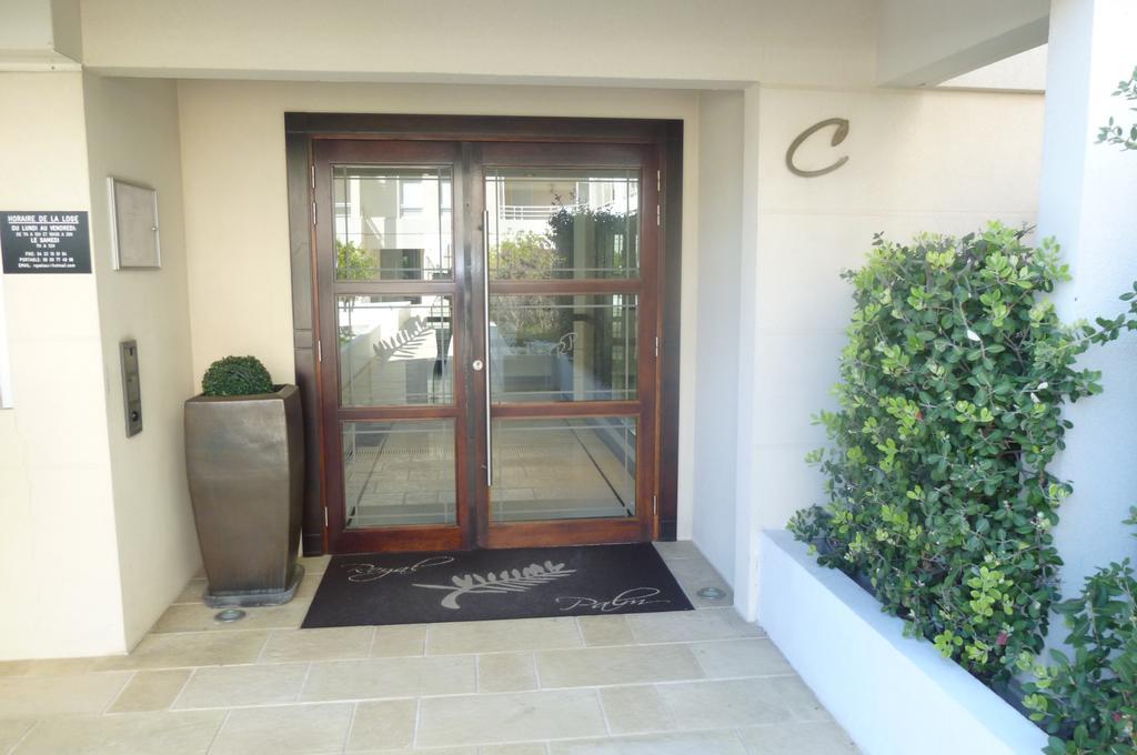 Stunning 2 Bed, 2 Bath Apt On The Cannes Sea Front Has Swimming Pool And Is A Secure Modern Building 464 Exteriér fotografie
