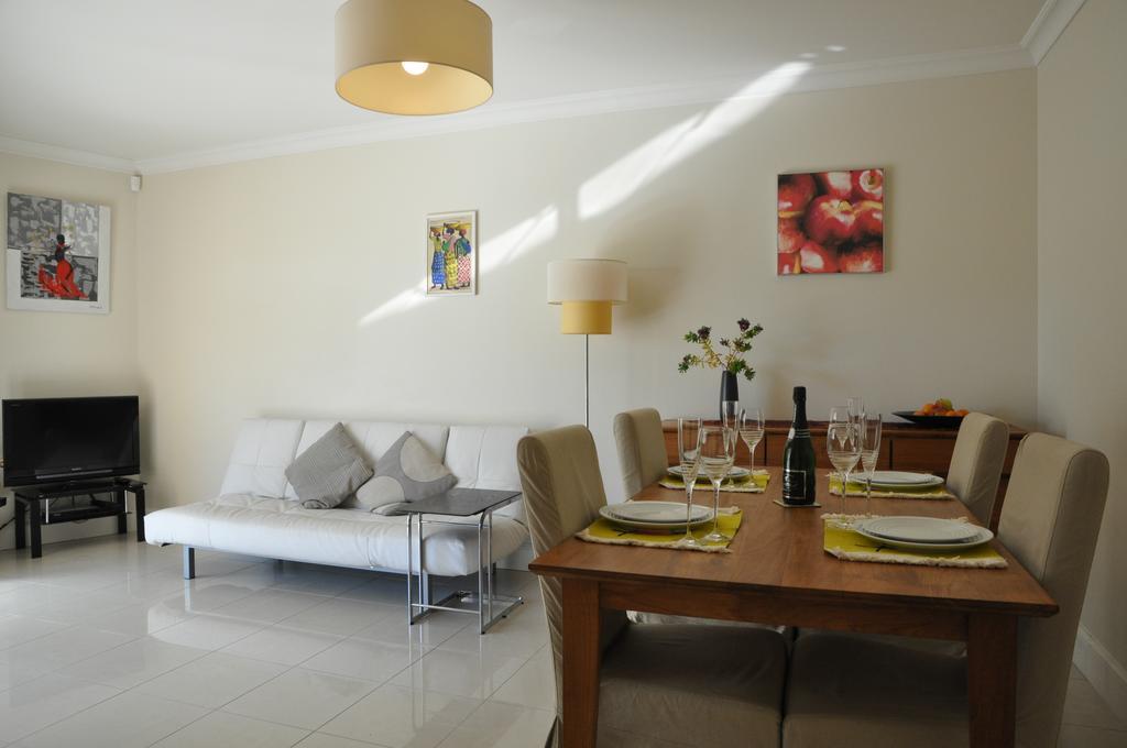 Stunning 2 Bed, 2 Bath Apt On The Cannes Sea Front Has Swimming Pool And Is A Secure Modern Building 464 Exteriér fotografie