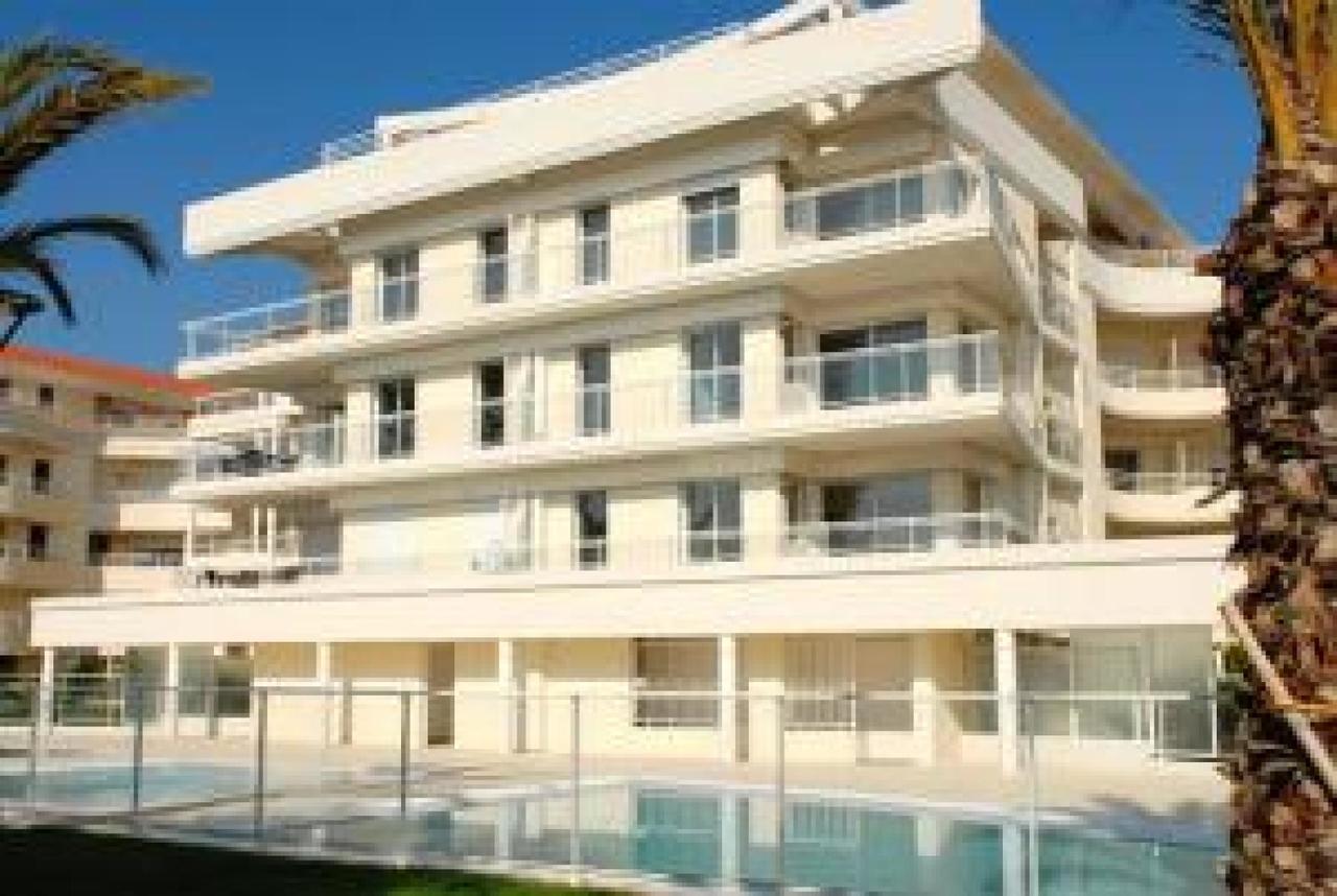 Stunning 2 Bed, 2 Bath Apt On The Cannes Sea Front Has Swimming Pool And Is A Secure Modern Building 464 Exteriér fotografie