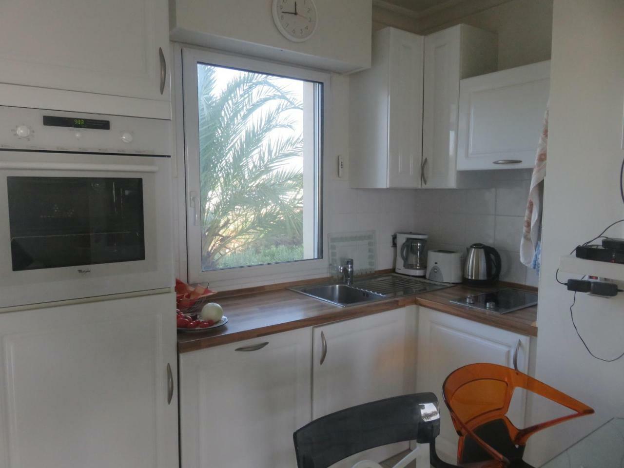 Stunning 2 Bed, 2 Bath Apt On The Cannes Sea Front Has Swimming Pool And Is A Secure Modern Building 464 Exteriér fotografie